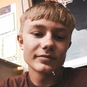 Meet your Posher, Devan